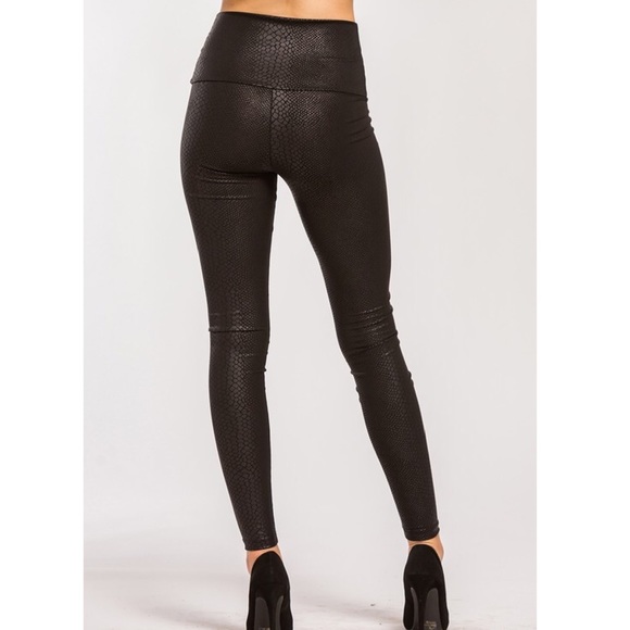 Faux Snake Skin High Waist Leggings - Picture 4 of 8